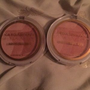 Kardashian beauty blushes